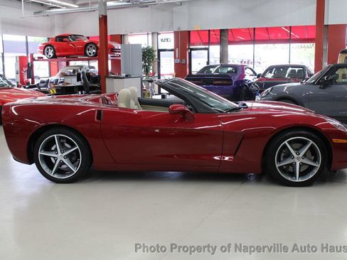 Used 2011 Chevrolet Corvette Convertible w/ Preferred Equipment Group RWD image 8