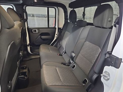 New 2026 Jeep Gladiator Mojave image 22