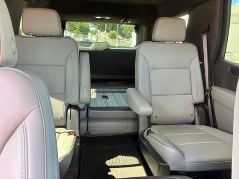 Used 2025 GMC Yukon Elevation w/ LPO, Floor Liner Package RWD image 15