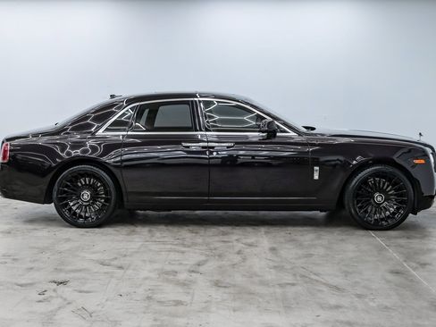 Used 2014 Rolls-Royce Ghost image 7