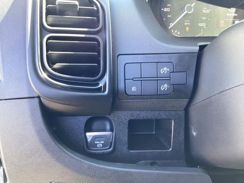 New 2025 RAM ProMaster 2500 w/ Convenience Group image 22