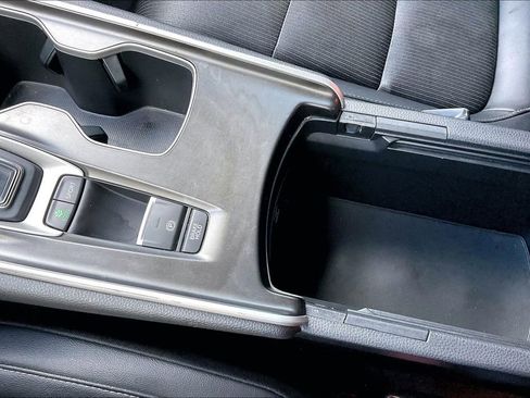 Used 2019 Honda Accord Sport image 24