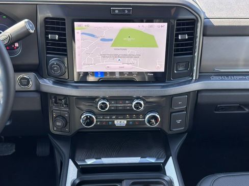 New 2025 Ford F350 Platinum w/ FX4 Off-Road Package image 23