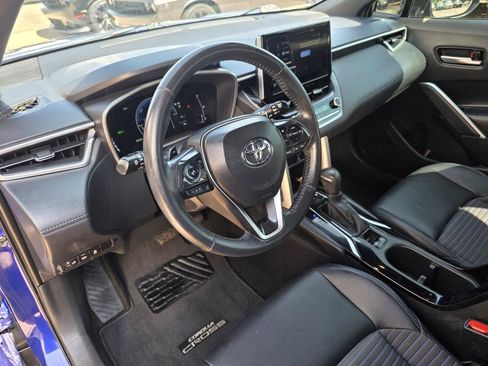 Used 2023 Toyota Corolla Cross AWD Hybrid w/ Convenience Package image 12
