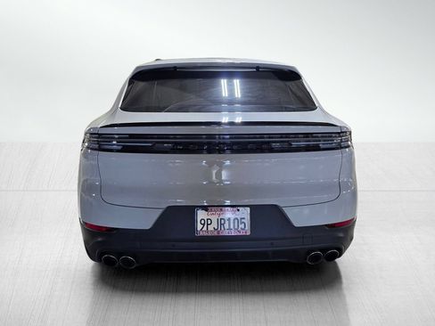 Used 2024 Porsche Cayenne Coupe AWD/4WD image 6