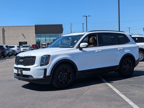 Used 2022 Kia Telluride SX w/ Nightfall Edition Package AWD/4WD image 1