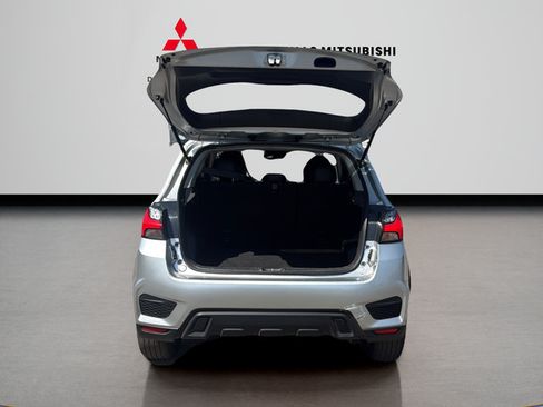 Used 2022 Mitsubishi Outlander Sport SE FWD image 9
