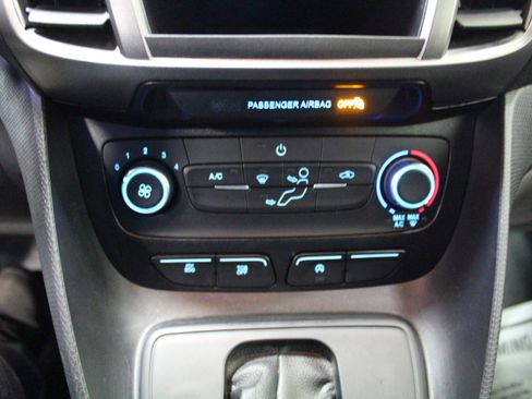 Used 2022 Ford Transit Connect XL image 14