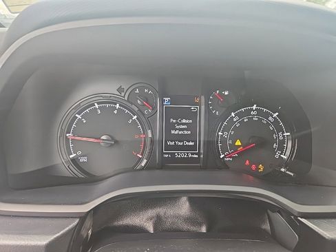 Used 2024 Toyota 4Runner SR5 Premium w/ Moonroof Package image 23