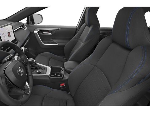 New 2025 Toyota RAV4 SE image 39