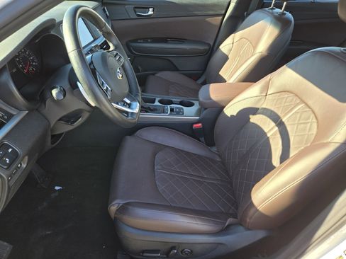 Certified 2019 Kia Optima SX image 11