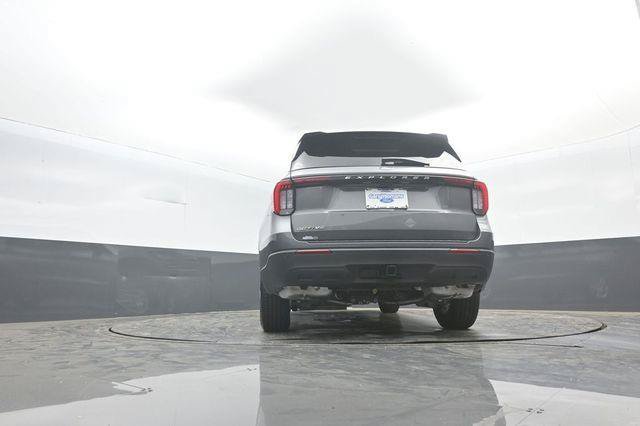 New 2026 Ford Explorer Active RWD image 33