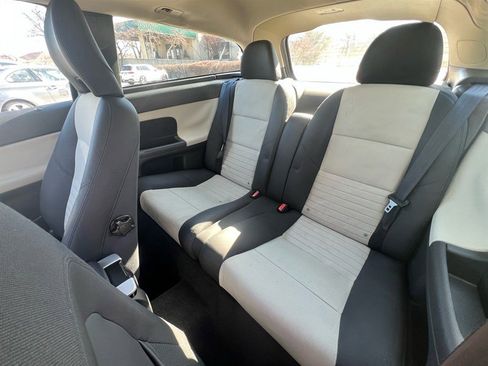 Used 2011 Volvo C30 T5 image 40