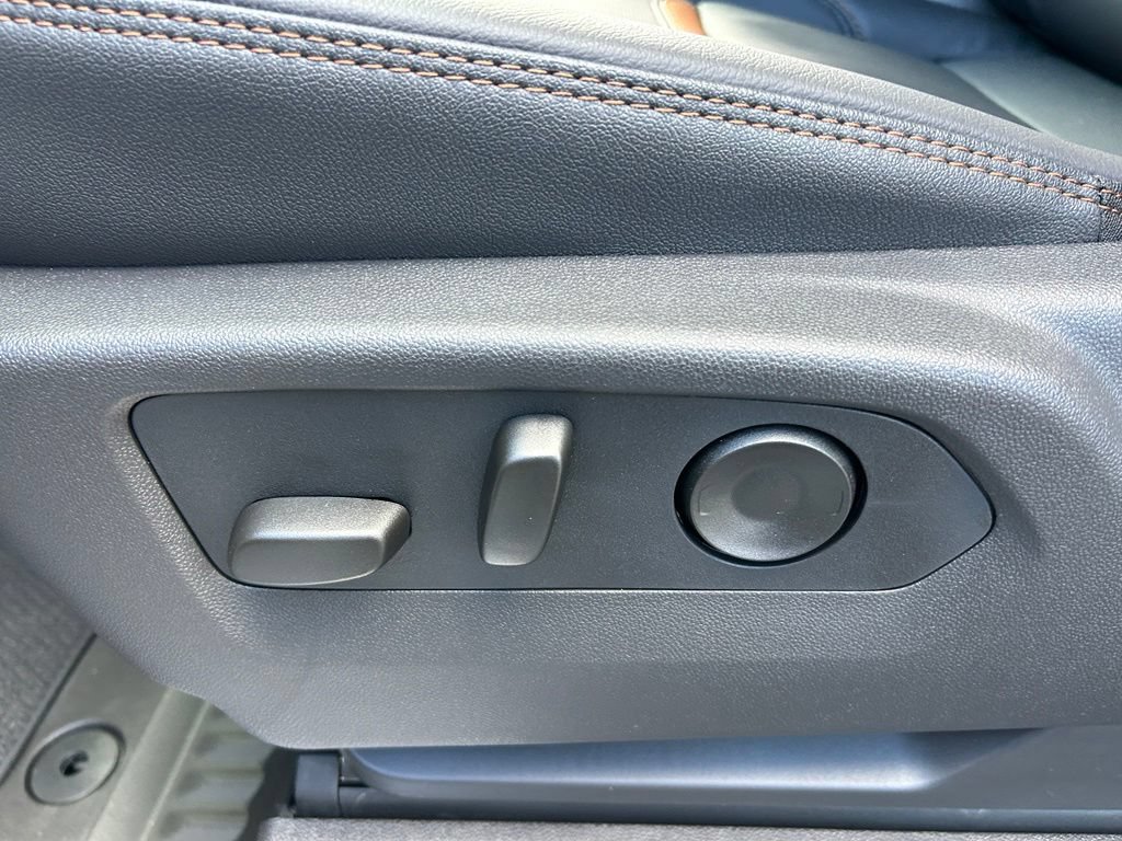 New 2026 GMC Sierra 1500 AT4 w/ Technology Package AWD/4WD image 53