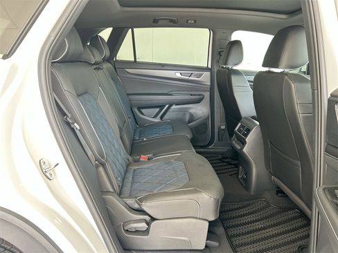 New 2025 Volkswagen Atlas Cross Sport SEL Premium R-Line image 44