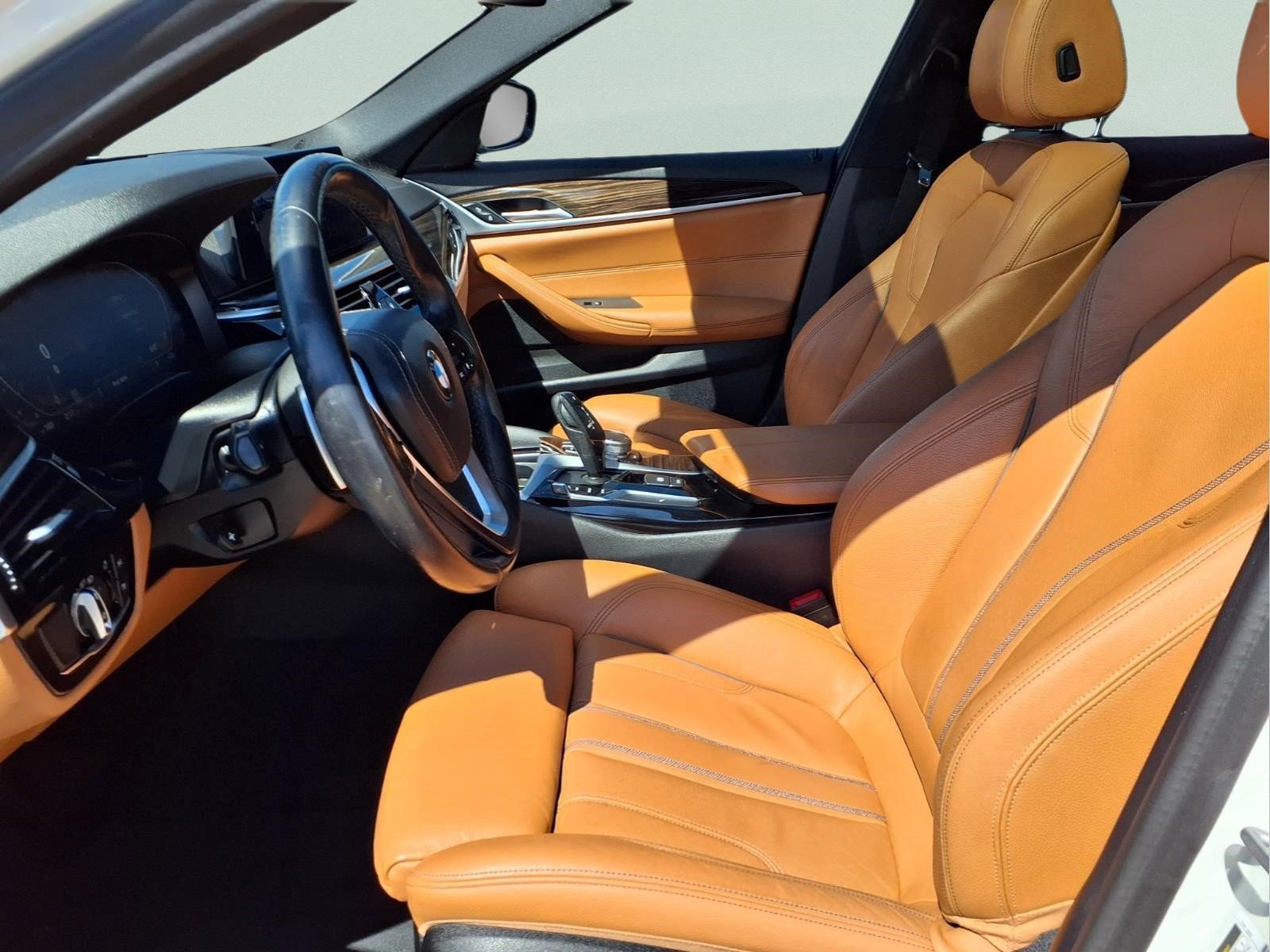 Used 2020 BMW 530i w/ Convenience Package RWD image 10