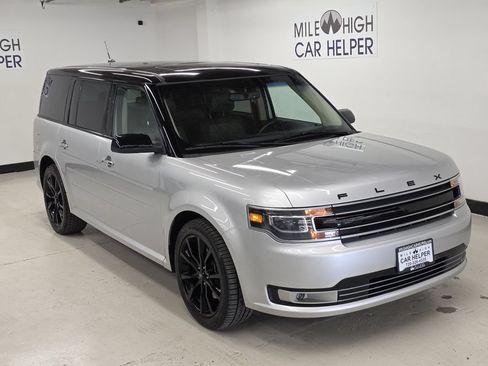 Used 2019 Ford Flex Limited w/ Limited Appearance Package AWD/4WD image 4