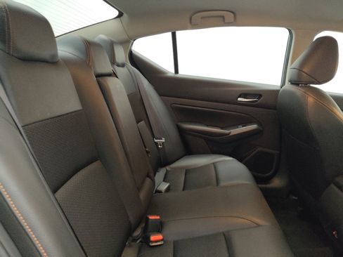 Used 2022 Nissan Altima 2.5 SR image 19