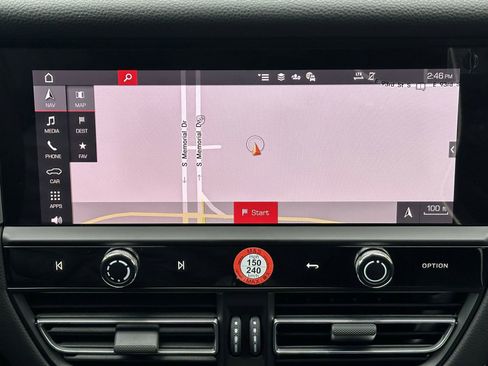 New 2026 Porsche Macan image 23