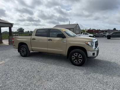Used 2020 Toyota Tundra SR5 w/ SR5 Convenience Package