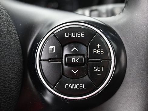 Used 2021 Kia Soul GT-Line FWD image 18