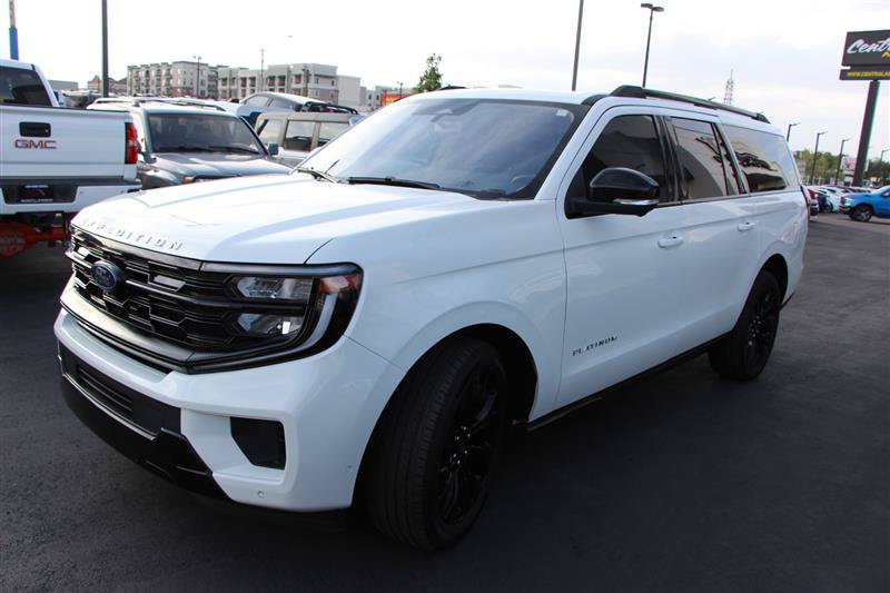 Used 2025 Ford Expedition Max Platinum w/ Driver's Package AWD/4WD image 4