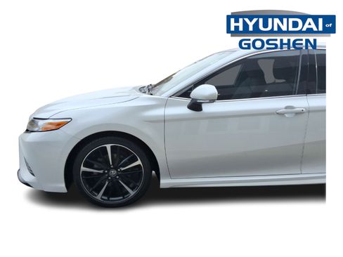 Used 2020 Toyota Camry XSE image 5