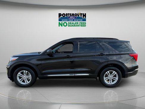 Used 2022 Ford Explorer XLT w/ Equipment Group 202A AWD/4WD image 2