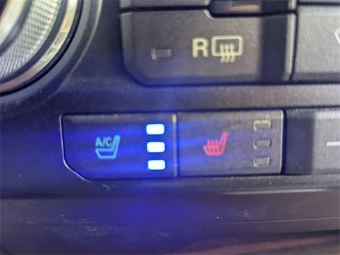 Used 2015 Ford F150 Lariat w/ Equipment Group 502A Luxury image 25