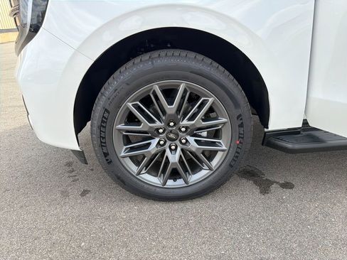 New 2026 Ford Expedition Max Platinum w/ Stealth Appearance Package AWD/4WD image 27