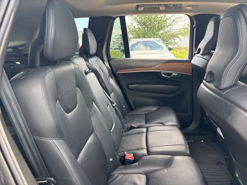 Certified 2024 Volvo XC90 B5 Plus w/ Protection Package Premier AWD/4WD image 11