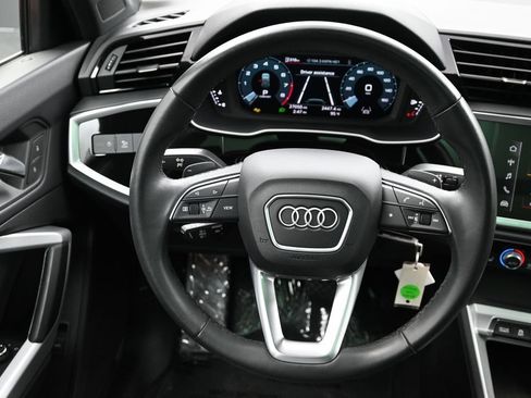Used 2025 Audi Q3 2.0T Premium AWD/4WD image 17