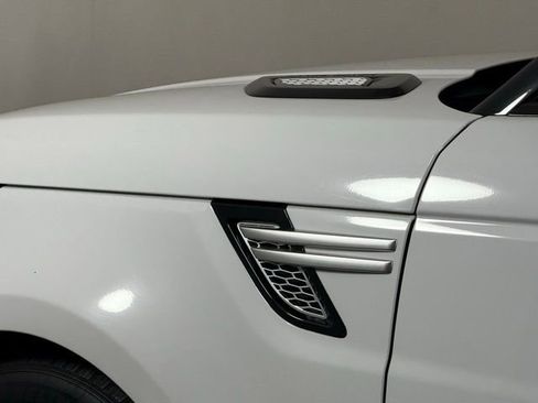 Used 2016 Land Rover Range Rover Sport HSE image 12