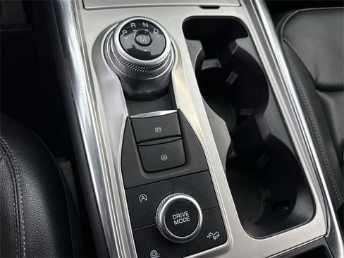 Used 2020 Ford Explorer XLT w/ Equipment Group 202A image 23