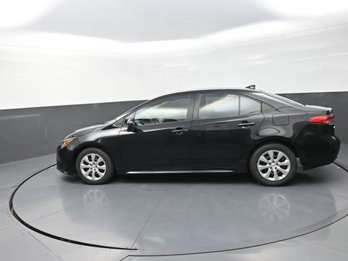 Used 2024 Toyota Corolla LE image 56