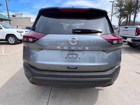 Used 2021 Nissan Rogue S FWD image 6