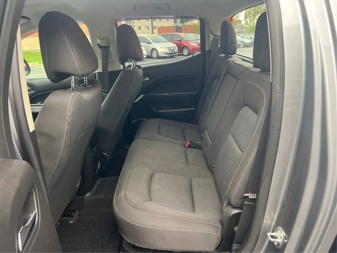 Used 2018 Chevrolet Colorado LT w/ LT Convenience Package image 11