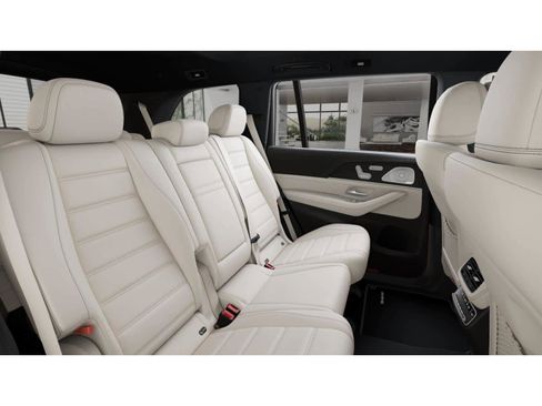 New 2026 Mercedes-Benz GLS 580 GLS 580 image 4