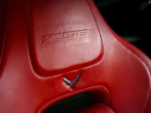 Used 2015 Chevrolet Corvette Z06 w/ Z07 Performance Package image 71