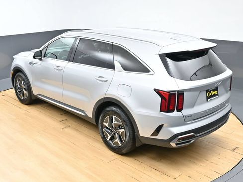Used 2022 Kia Sorento S FWD image 49