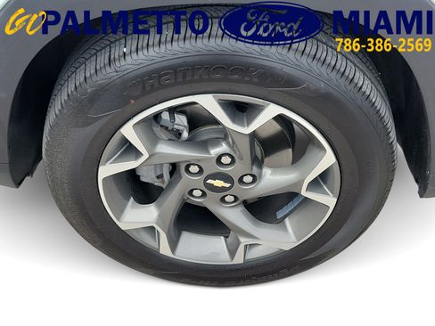 Used 2024 Chevrolet Trax LT w/ Driver Confidence Package FWD image 10