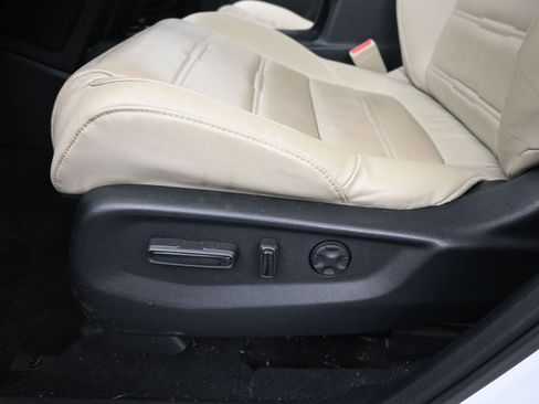 Used 2019 Honda CR-V EX-L image 11