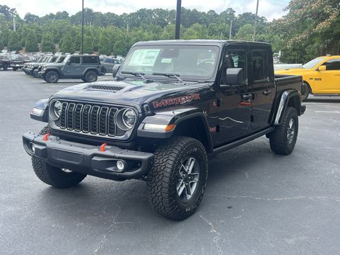 New 2026 Jeep Gladiator Mojave AWD/4WD image 3