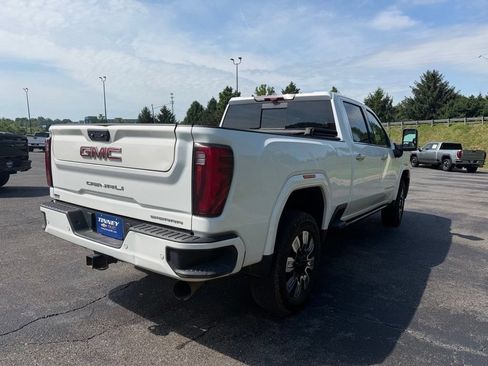 Used 2024 GMC Sierra 3500 Denali w/ Denali Reserve Package AWD/4WD image 7
