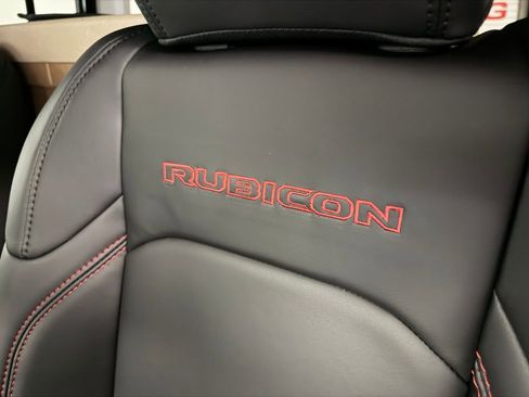 New 2026 Jeep Wrangler Unlimited Rubicon w/ Xtreme 35 Tire Package image 17