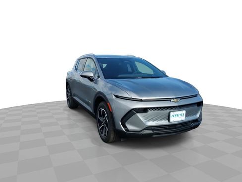 New 2026 Chevrolet Equinox EV LT image 2