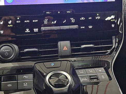 Used 2024 Toyota bZ4X AWD image 26