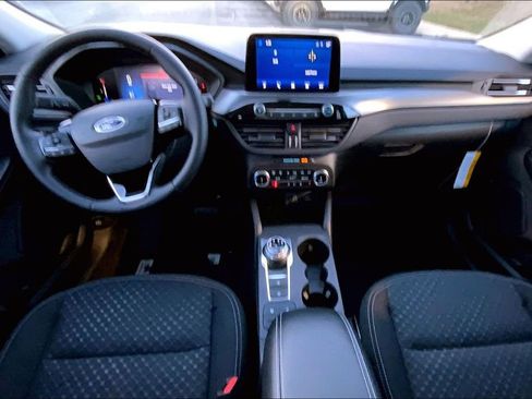 New 2026 Ford Escape Active w/ Cold Weather Package FWD image 5