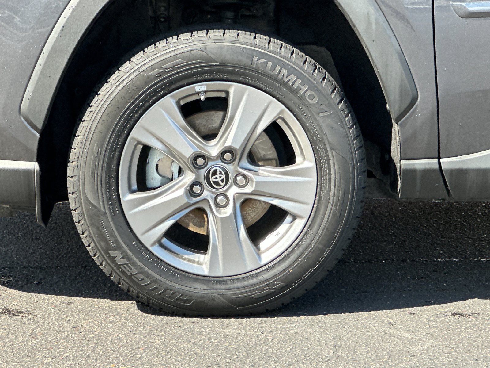 Used 2024 Toyota RAV4 LE AWD/4WD image 22