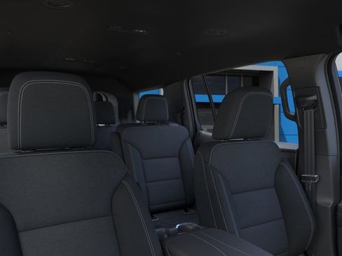New 2026 Chevrolet Traverse LT w/ Driver Confidence Package image 24